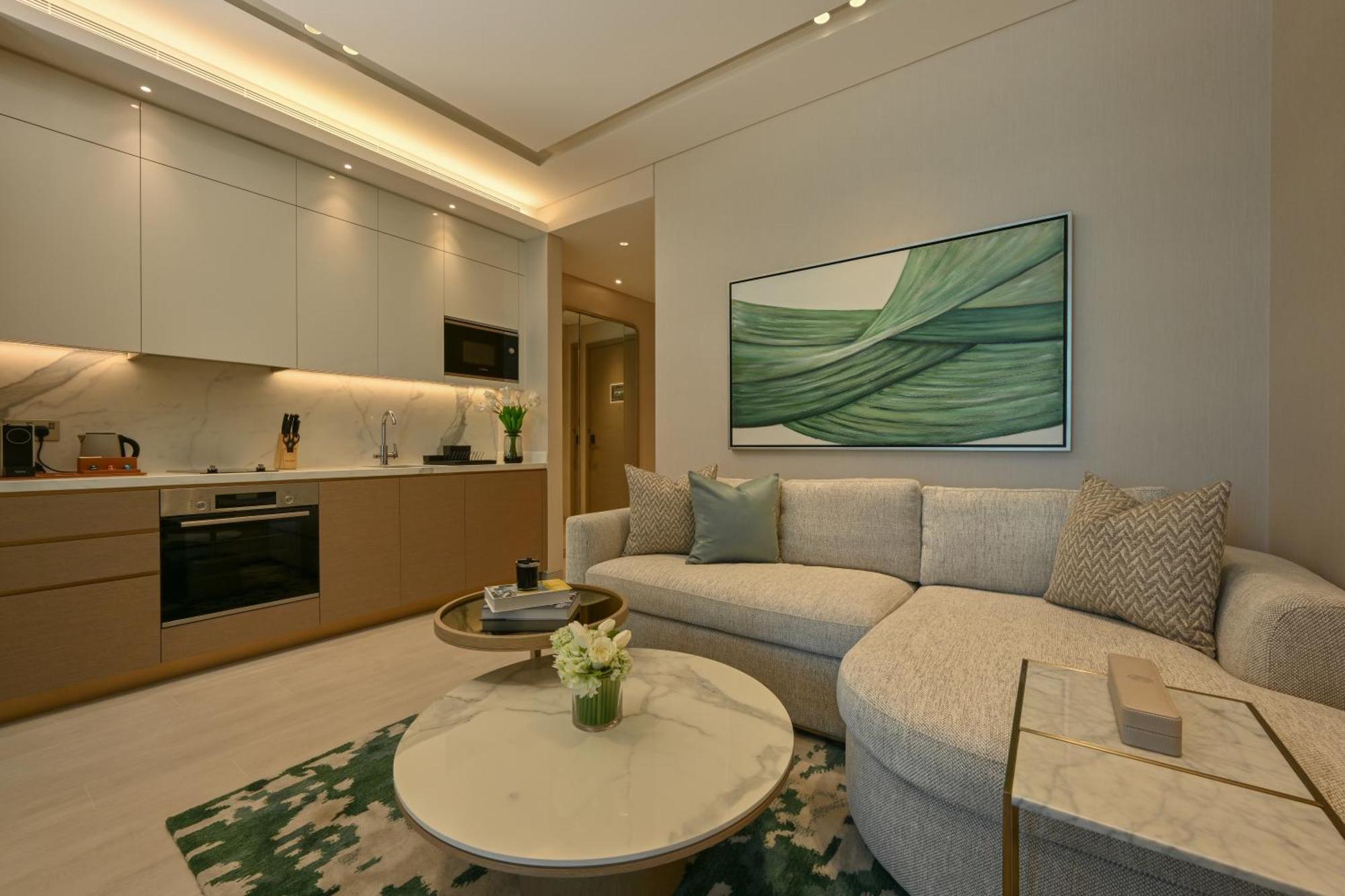 Отель Onyx Rotana Манама Экстерьер фото A living room in a 1-bedroom apartment